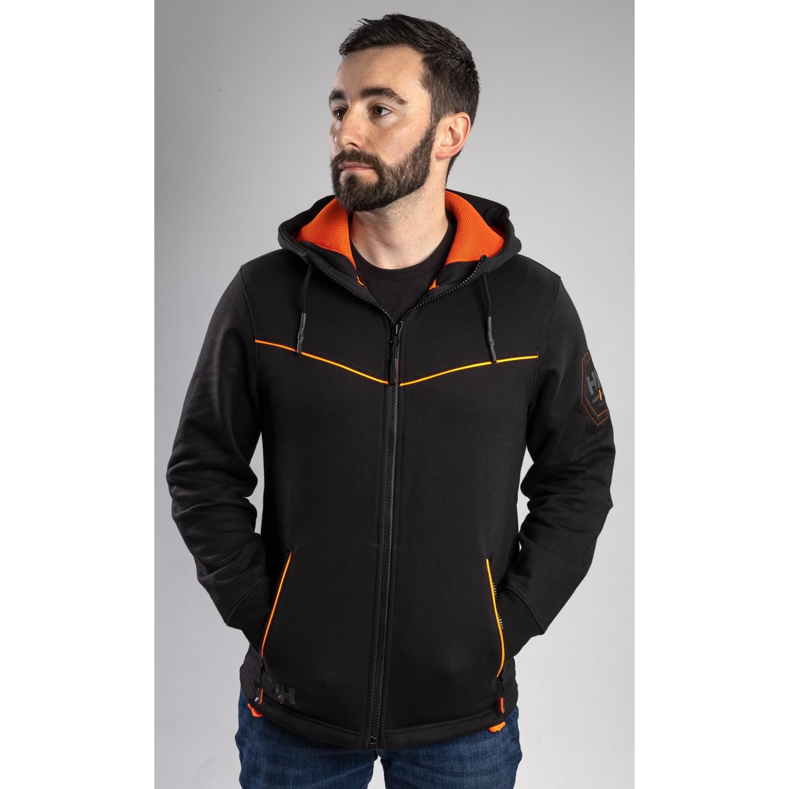 Helly Hansen Workwear Helly Hansen Workwear Chelsea Evolution Hood - Black in Black