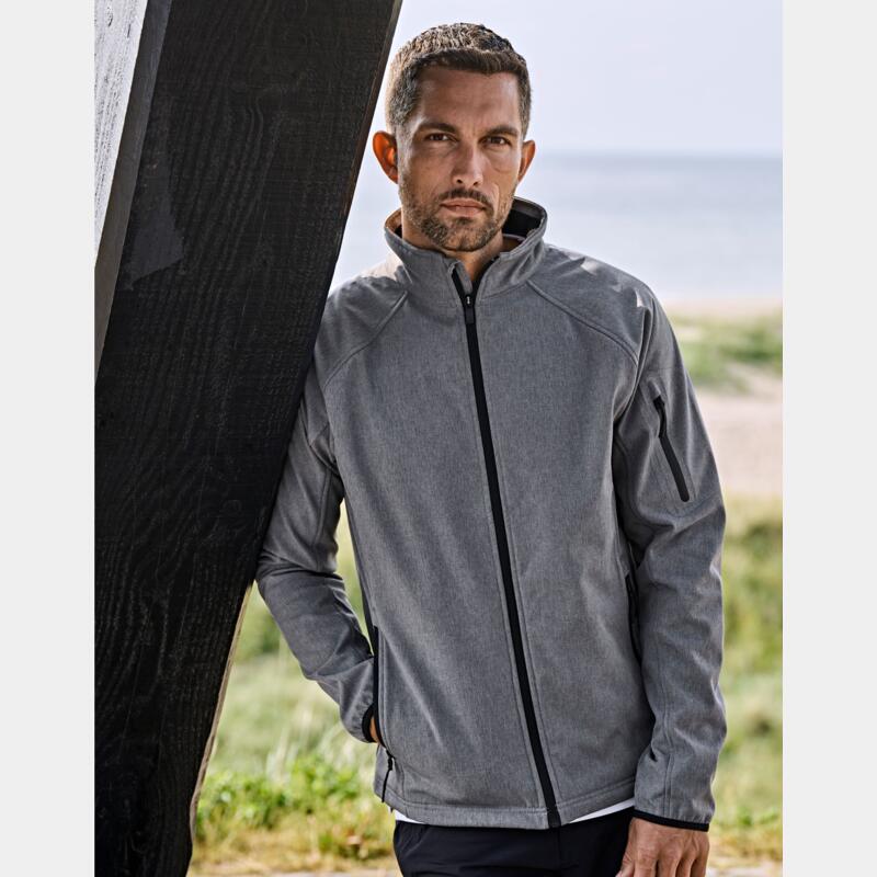 Men's Lightweight Performance Softshell Thumbnail